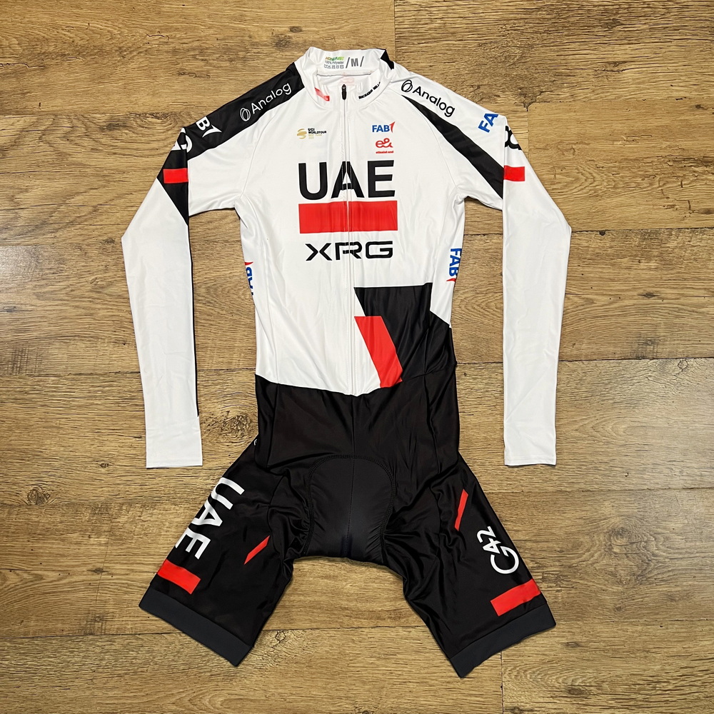 레이저 컷 스킨슈트 2025 2026 UAE XRG 팀 - Cycling Community 리뷰 및 가격